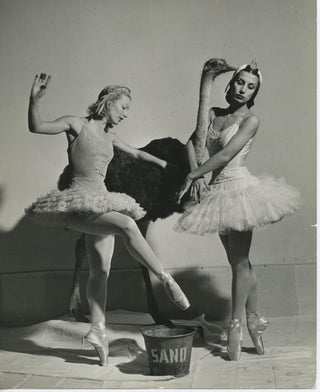 [Ballet] Vintage Photograph of Ballerinas with an Ostrich!