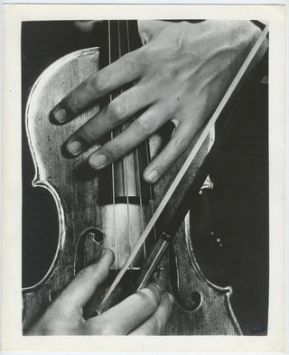 Heifetz, Jascha. (1901–1987) Photograph of Heifetz' Hands