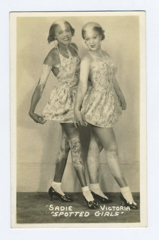 [African Americana] "Spotted Girls" – Postcard Photograph