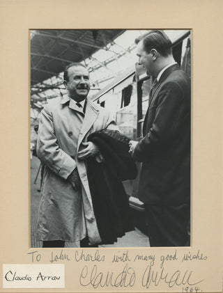 Arrau, Claudio. (1903–1991) Signed Photograph