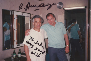 Ashkenazy, Vladimir. (b. 1937) Signed photograph