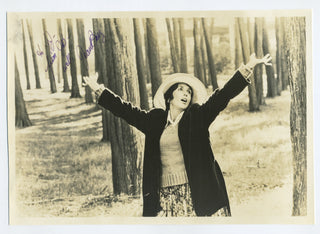 Baez, Joan. (b. 1941) Signed Photograph