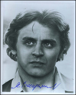 Baryshnikov, Mikhail. (b. 1948) Signed Photograph