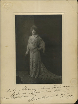 [Belle Époque] Bernhardt, Sarah. (1844-1923) Large Signed Photograph