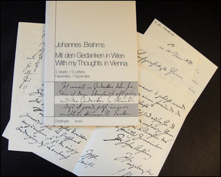 Brahms, Johannes. (1833–1897) Mit den Gedanken in Wien [With my Thoughts in Vienna]... 5 Briefe... Faksimiles... mit Erläuterungen von Otto Biba.