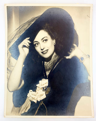 Crawford, Joan. (1905-1977) Signed Photograph