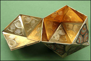 Escher, Maurits Cornelis. (1898 - 1972) Icosaeder (ICOSAHEDRON)