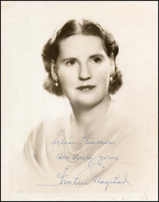 Flagstad, Kirsten. (1895–1962) Signed Photograph