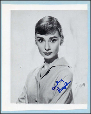 [Film & Theater] Hepburn, Audrey. (1929–1993) Signed Photograph