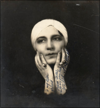 Koshetz, Nina. (1891 - 1965) Signed Photograph