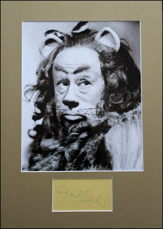 [Wizard of Oz] Lahr, Bert. (1895–1967) Autograph Signature and Photograph