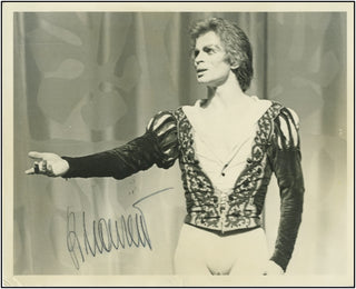 Nureyev, Rudolf. (1938–1993) Fantastic Signed Photograph