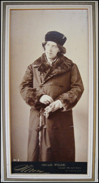 [Literature] Wilde, Oscar. (1854–1900)  Autograph Quotation and Original Cabinet Photograph