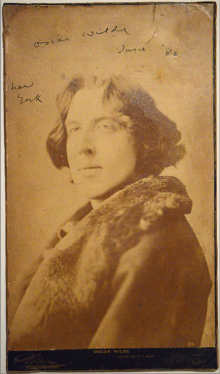 Wilde, Oscar. (1854–1900) [Sarony, Napoleon. (1812–1896)] Jumbo Sarony Photograph - SIGNED IN NEW YORK, 1882