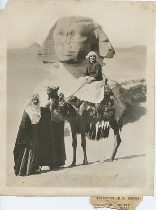 Pavlova, Anna. (1881-1931) Vintage Press Photograph with the Sphinx