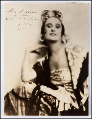 Pavlova, Anna. (1881-1931) Signed Photograph