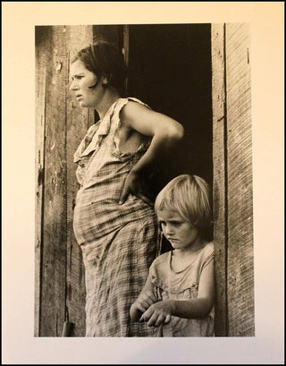 [Visual Arts] Rothstein, Arthur. (1915 - 1985) "Wife and Child of a Sharecropper, Washington County, Arkansas," 1935