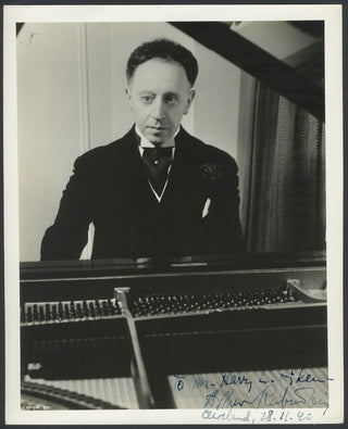 Rubinstein, Arthur. (1887–1982) Signed Photograph