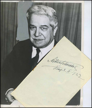 [Pianist] Schnabel, Artur. (1882-1951) Autograph Signature and Portrait Photograph