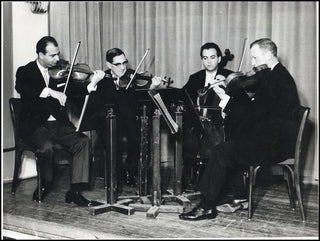 [String Quartets] Wiener Philharmonische Streichquartett. Signed Photograph