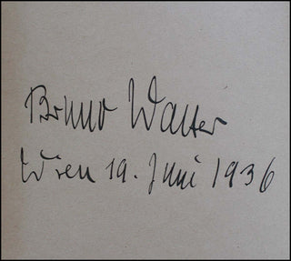 [Wiener Staatsoper] Furtwängler, Wilhelm. (1886–1954) & Knappertsbusch, Hans. (1888–1965) & Björling, Jussi. (1911–1960) & Toscanini, Arturo. (1867–1957) & Walter, de Sabata, Krauss, Chaliapin, Gigli, Lauri-Volpi etc. Autograph Album of the Wiener Staatso